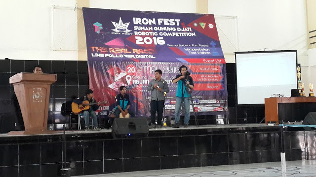 Komunitas Robotika UIN Bandung gelar Perlombaan Robot dalam rangka Milad Robotika yang ke-5. (Jurnalpos/ Monica Deasy)