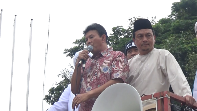 Kabareskrim Polri Jenderal Polisi, Drs. Ari Dono Sukmanto menyampaikan keterangan terkait proses hukum pelecehan agama oleh Gubernur DKI Jakarta Basuki Tjahaja Purnama (Ahok) di jalan Medan Merdeka, Jakarta Pusat pada Jumat (14/10/2016). Jurnalpos/Ricky Fatria
