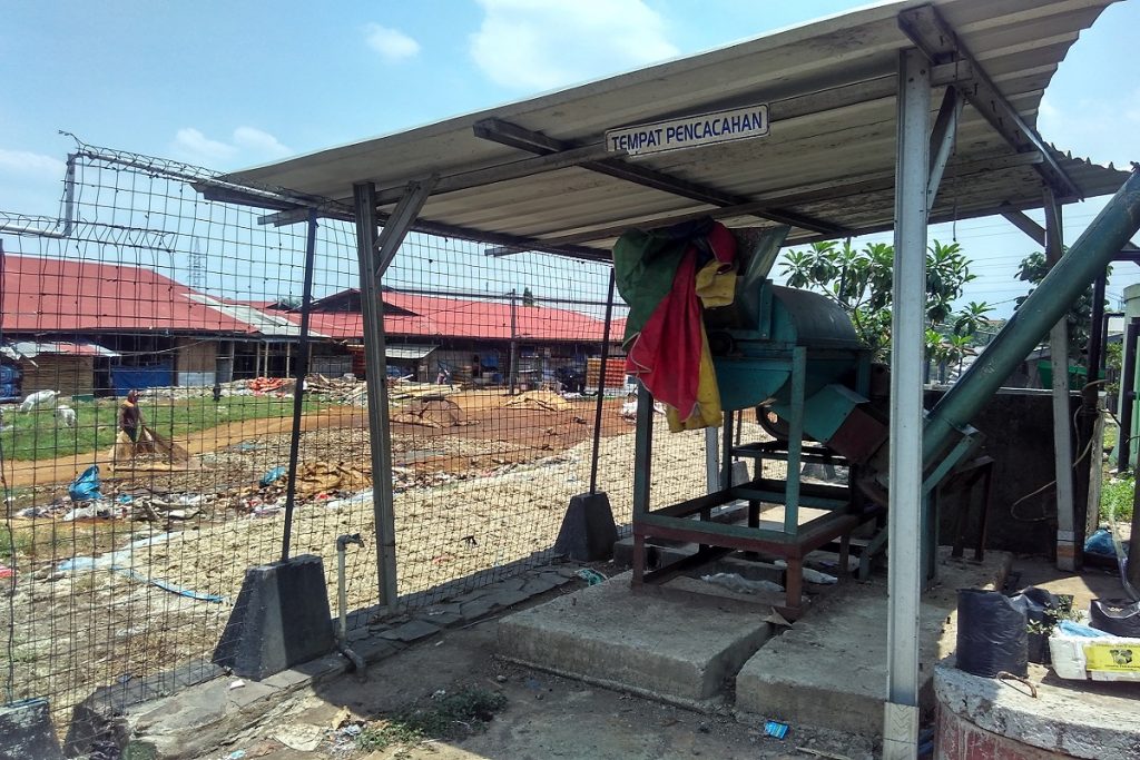 Kondisi alat pengolahan sampah atau limbah organik menjadi biogas dan kompos atau yang dikenal dengan sebutan biodigester di kawasan Pasar Induk Gedebage, Kecamatan Gedebage, Kota Bandung, Jumat (13/10/2017). (Jurnalposmedia/ Rico Bagus)