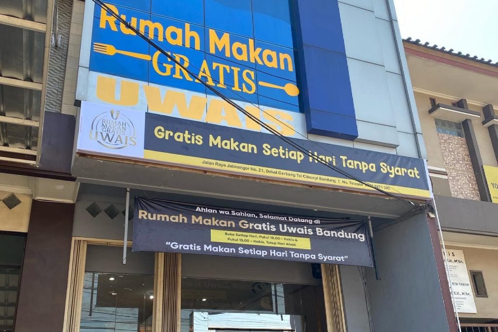 Rumah Makan Gratis Uwais